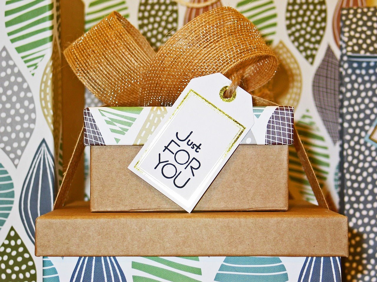 This Wedding Season Gift These Travel Accessories to Your Bestie ! - The Signature Box